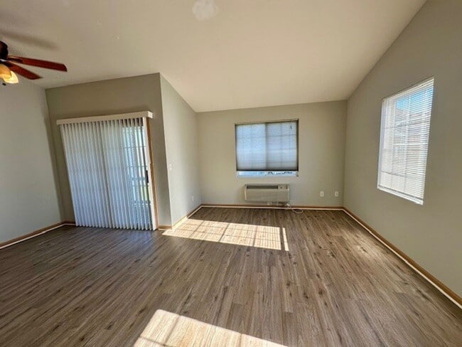 Building Photo - VERY NICE AND NEUTRAL, SECOND FLOOR CONDO, 2BEDROOMS & 2 FULL BATHS. ONE CAR GARAGE