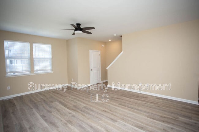 Building Photo - 239 Macoun Way