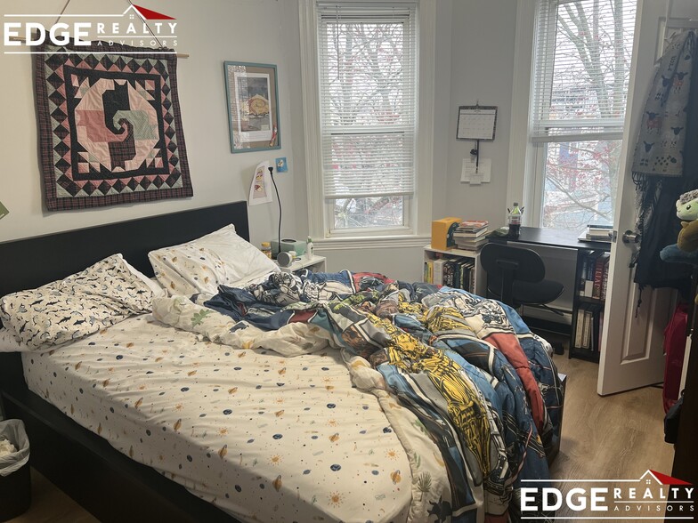 Building Photo - 13 Berkshire St