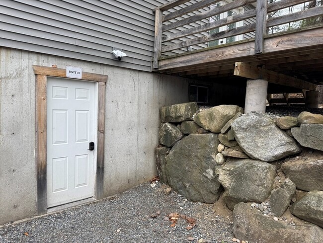 Building Photo - 162 Potash Rd