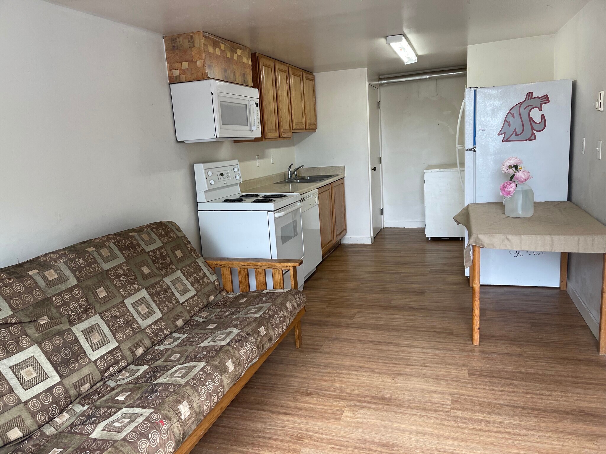 Building Photo - 810 NE Michigan St