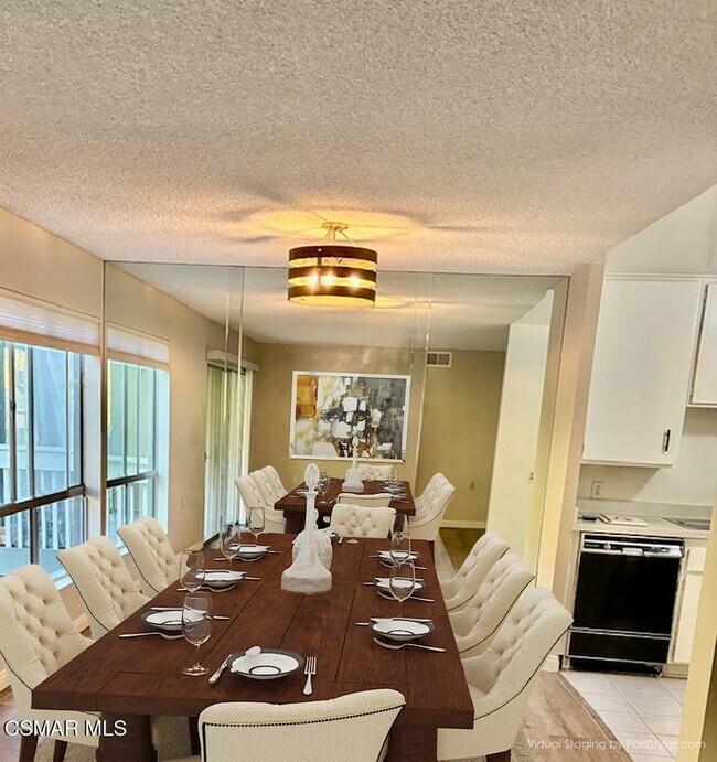 Building Photo - 286 Oak Leaf Dr