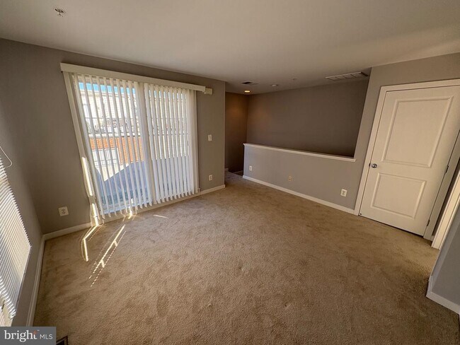 Building Photo - 2324 Cobble Hill Terrace