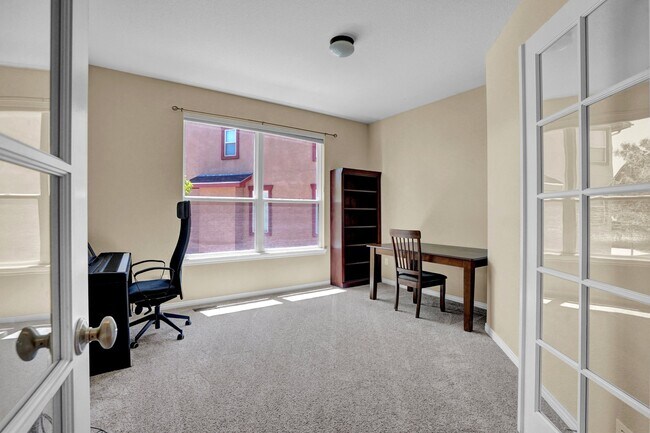 Building Photo - 10261 Meadow Mist Ct