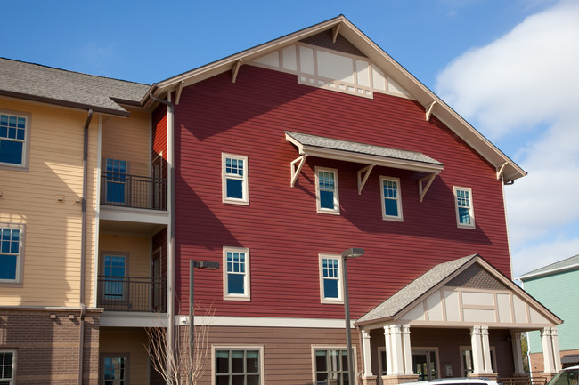 Building Photo - Barataria Station Apartments