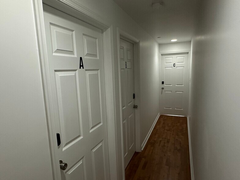 Building Photo - 601 N 39th St