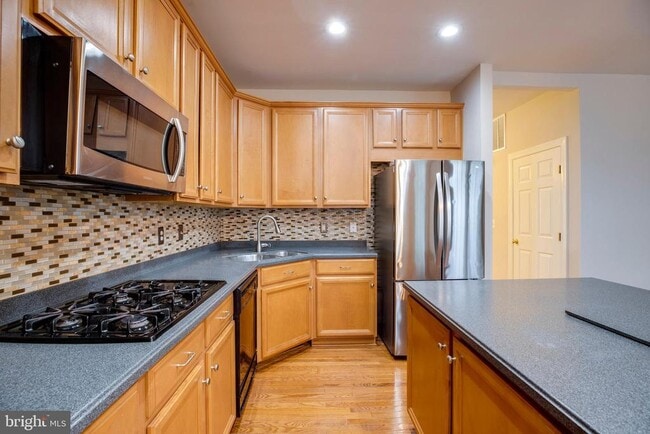 Building Photo - 12691 Heron Ridge Dr