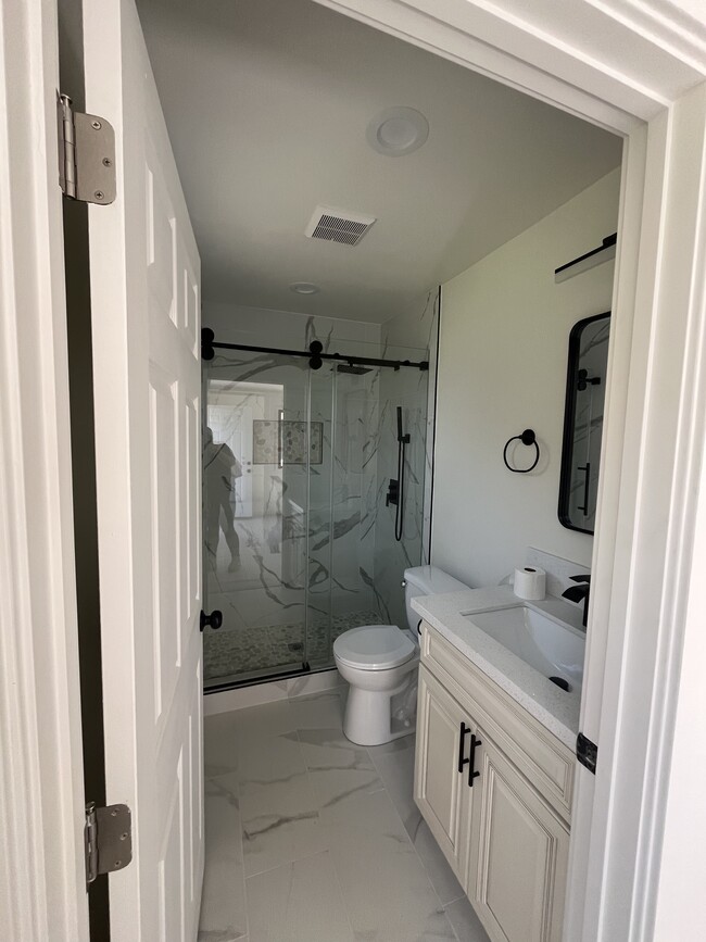 Building Photo - 14629 Haynes St