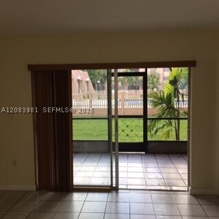 Building Photo - 13701 SW Kendale Lakes Cir