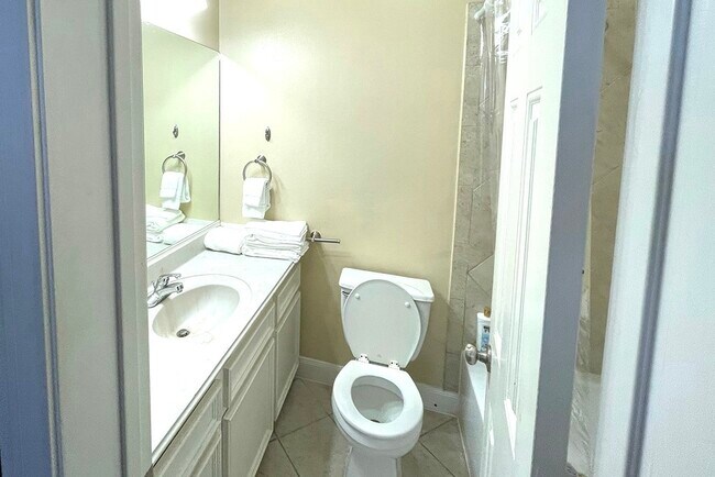 Building Photo - 2919 Rosewood St