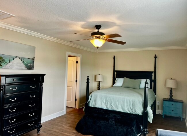 Building Photo - 1924A Leighton Dr