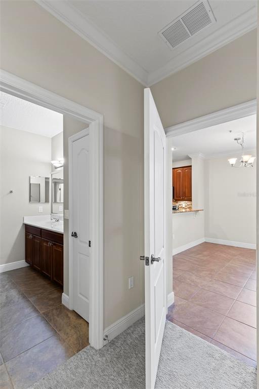 Building Photo - 45 Riverview Bend S