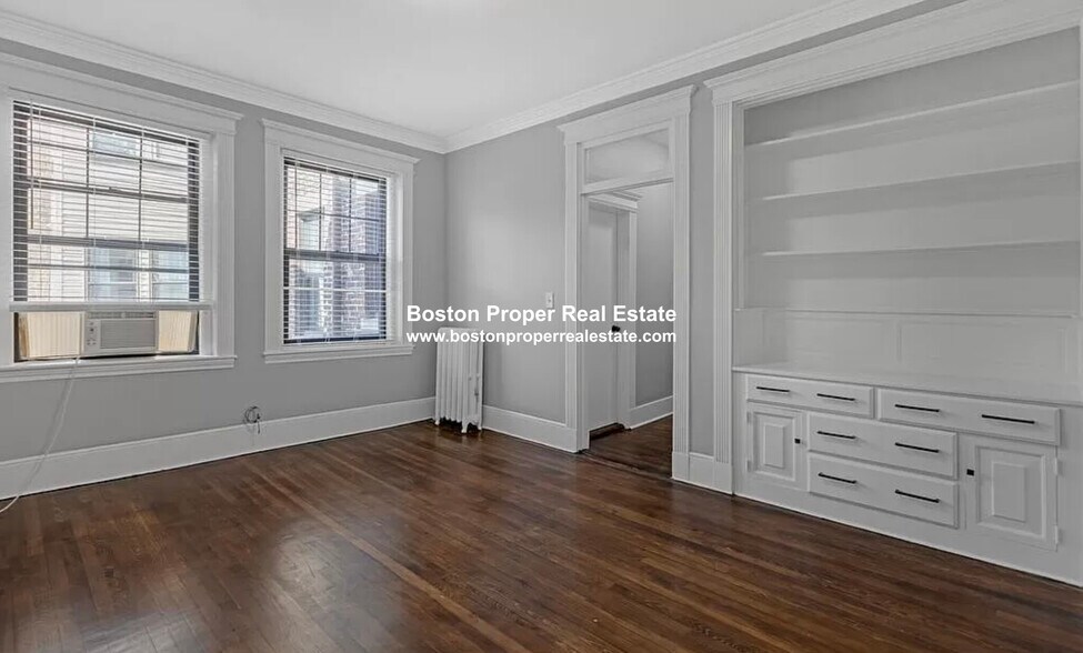 Building Photo - 28 Glenville Ave