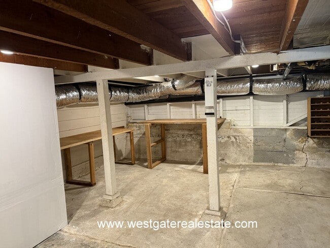 Building Photo - 1360 Skillman Ln