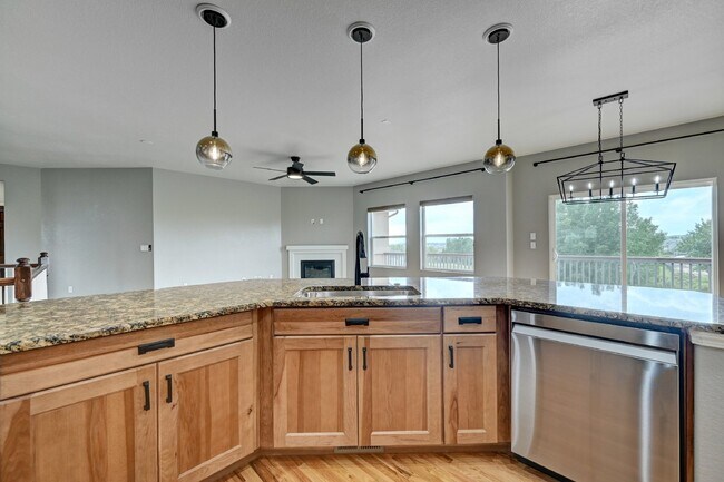Building Photo - $3,100 - 4-Bed, 3-Bath Home in Co Springs ...