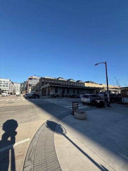 Building Photo - 1221 Oates St NE