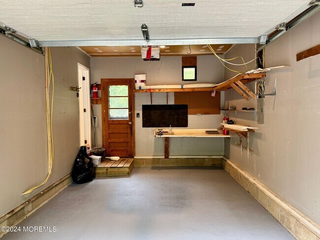 Building Photo - 271 S Stump Tavern Rd