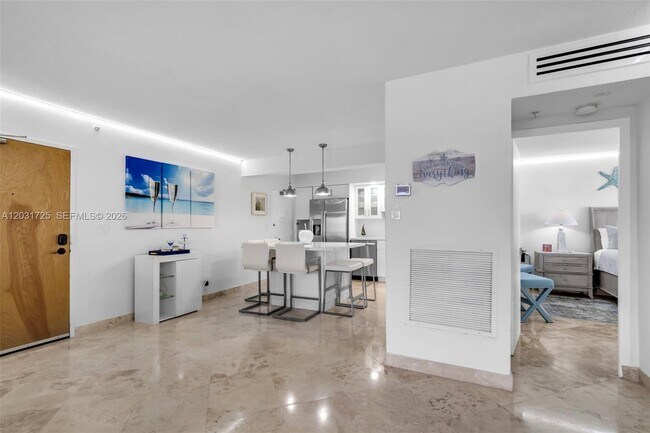 Building Photo - 9195 Collins Ave
