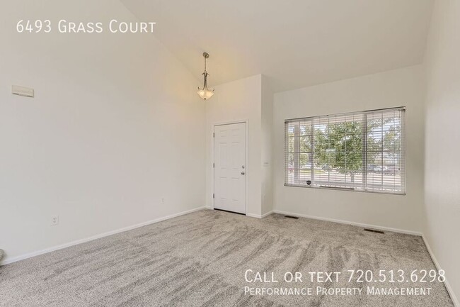 Building Photo - 6493 Grass Ct