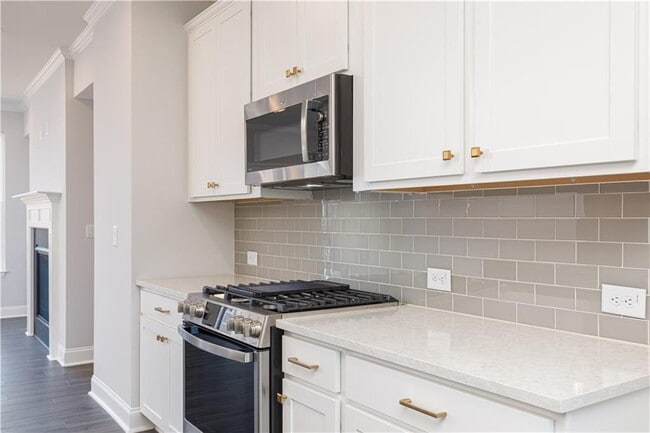 Building Photo - 517 Hardy Dr