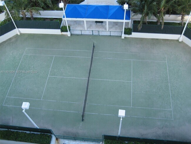 Building Photo - 4779 Collins Ave