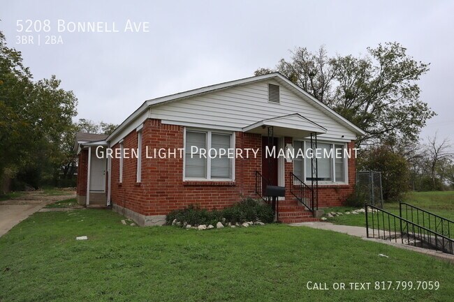 Building Photo - 5208 Bonnell Ave