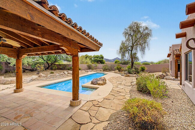 Building Photo - 9202 E Rimrock Dr