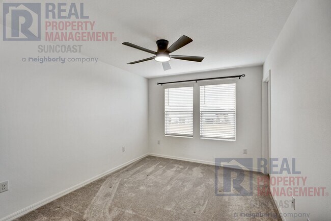 Building Photo - 8937 Daybreak St