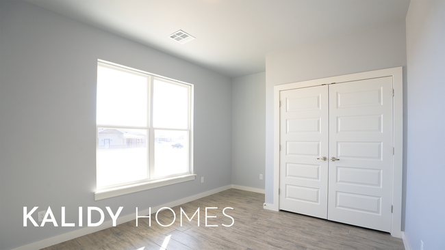 Building Photo - 305 Kirks Holw