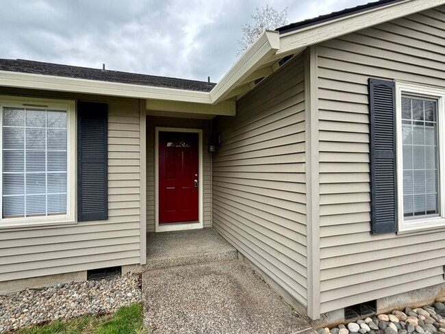 Building Photo - Cute Ranch with Great street Appeal in Prairie School district