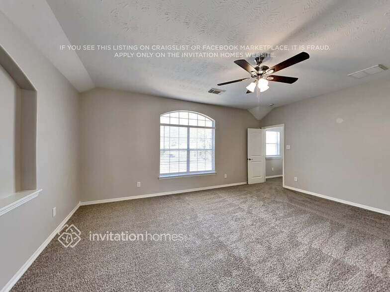 Building Photo - 28919 Hidden Lake Ct