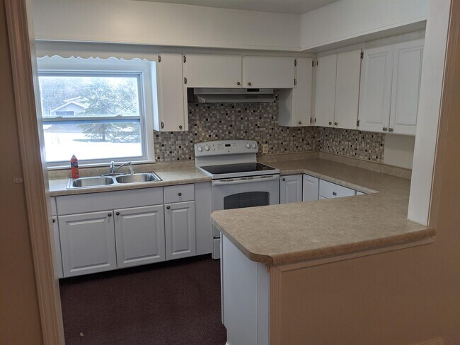 Building Photo - 9124 George Ave