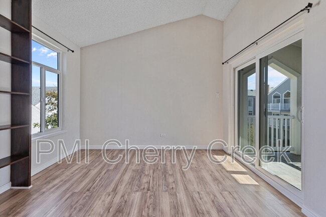 Building Photo - 3424 S Locust St