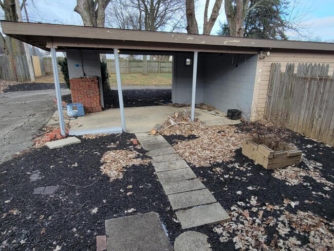 Building Photo - 3603 S Smithville Rd