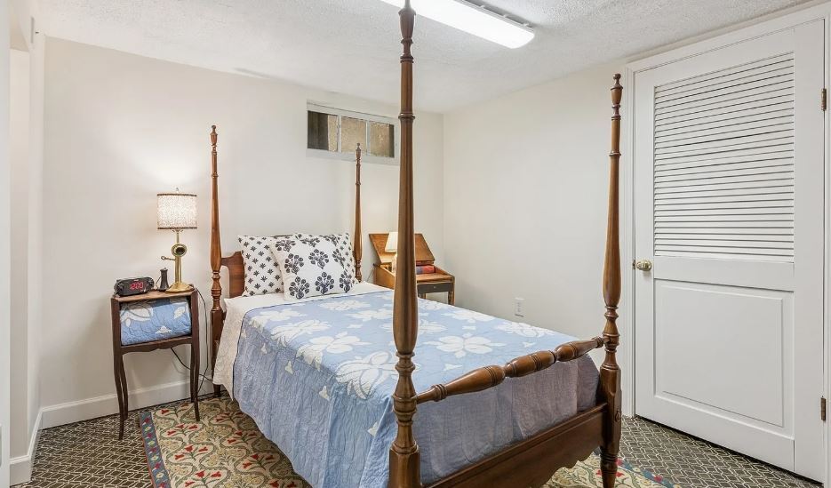 Building Photo - 820 N Oak Park Ave