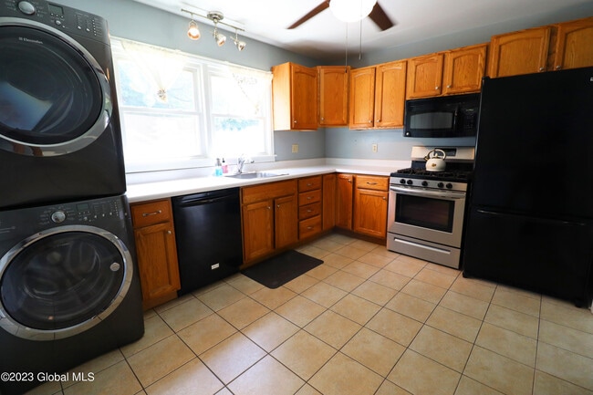 Building Photo - 66 Cordell Rd