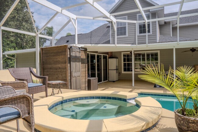 Building Photo - 33721 Spring Dr