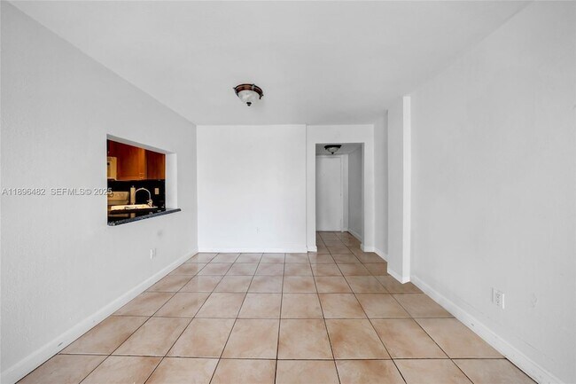 Building Photo - 6545 Indian Creek Dr