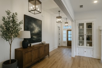 Building Photo - 655 Brookline St SW