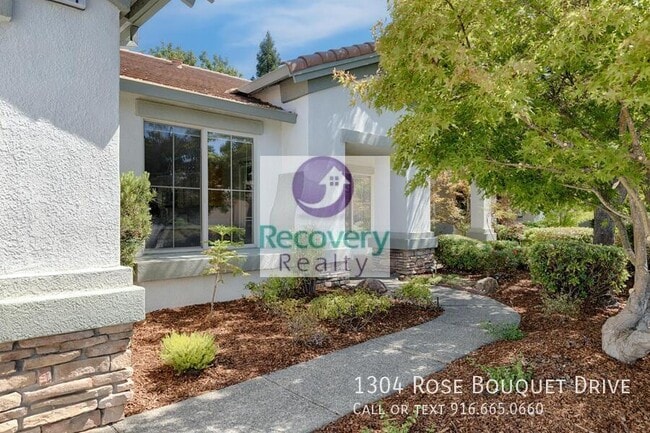 Building Photo - 1304 Rose Bouquet Dr