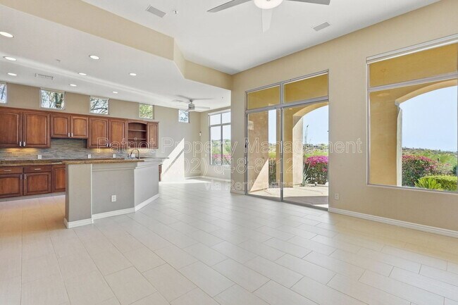 Building Photo - 11047 E Mirasol Cir