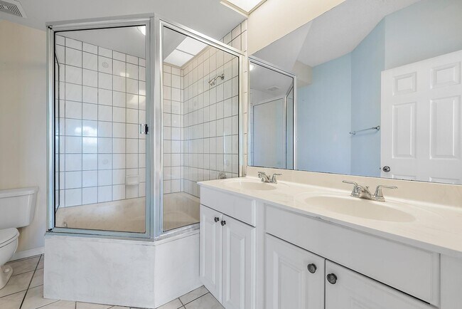 Building Photo - 216 Cypress Point Dr