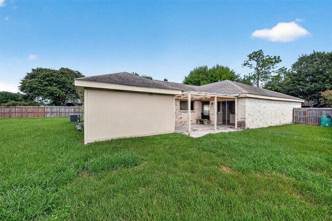 Building Photo - 13847 Cherry Hollow Ln