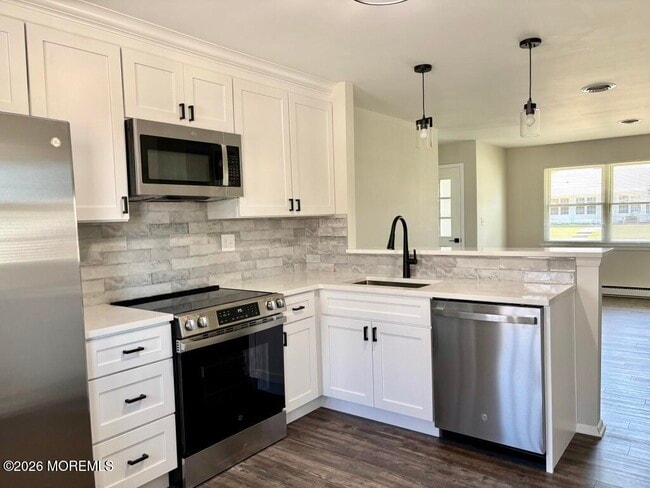 Building Photo - 43C Edinburgh Ln