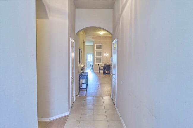 Building Photo - 26418 Green Heron Dr