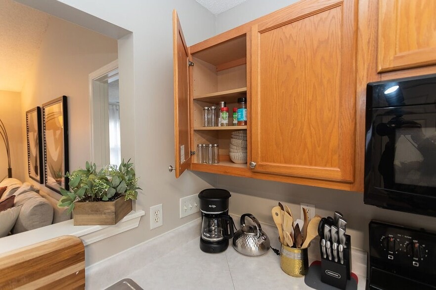 Building Photo - 2419 Smugglers Ct