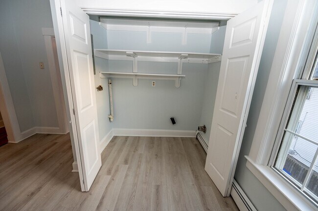 Building Photo - 5 Colchester St