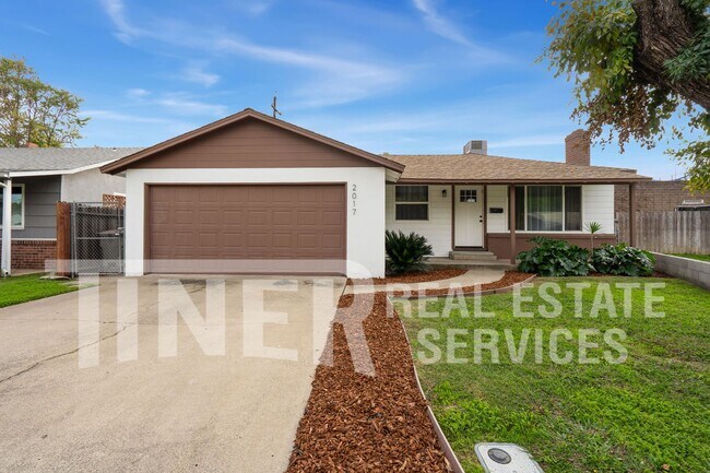 Primary Photo - 2017 Buckeye Dr