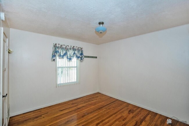 Building Photo - 1128 S 9th Ave