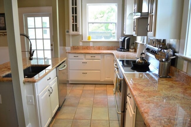 Building Photo - Absolutely Gorgeous 3 BR home in Thornton ...